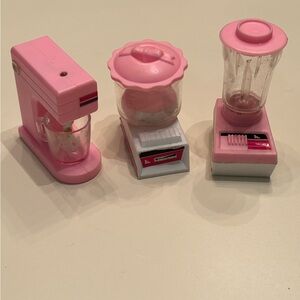 Vintage Barbie Doll Power Pack Kitchen Accessories from 1982.